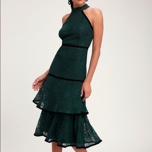 Lulus WILSHIRE GREEN LACE HALTER DRESS NWT - Small